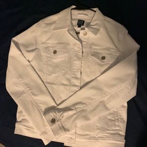 NWOT Gap stretch denim jacket